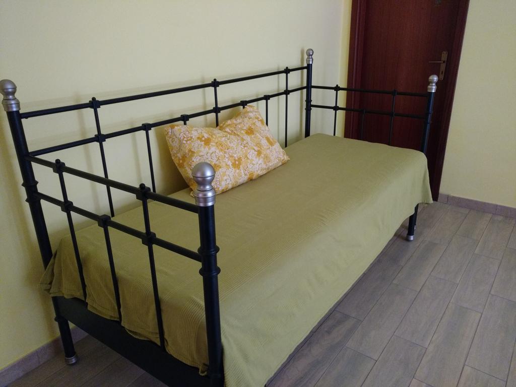 Icaro Apartment เลโตยานนี ภายนอก รูปภาพ